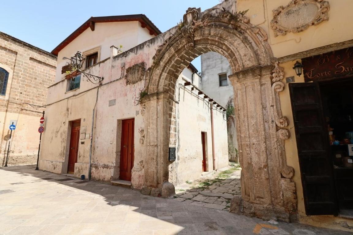 Casetta Carens Nel Centro Storico Di 나르도 외부 사진