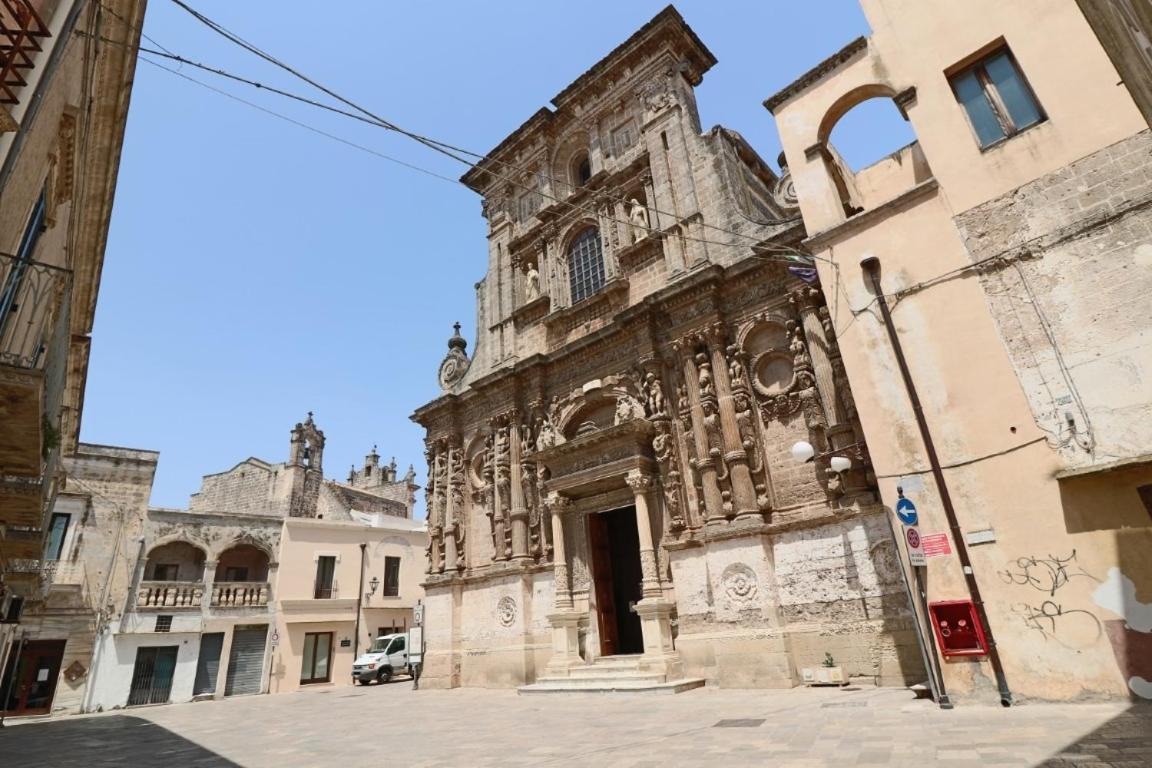 Casetta Carens Nel Centro Storico Di 나르도 외부 사진