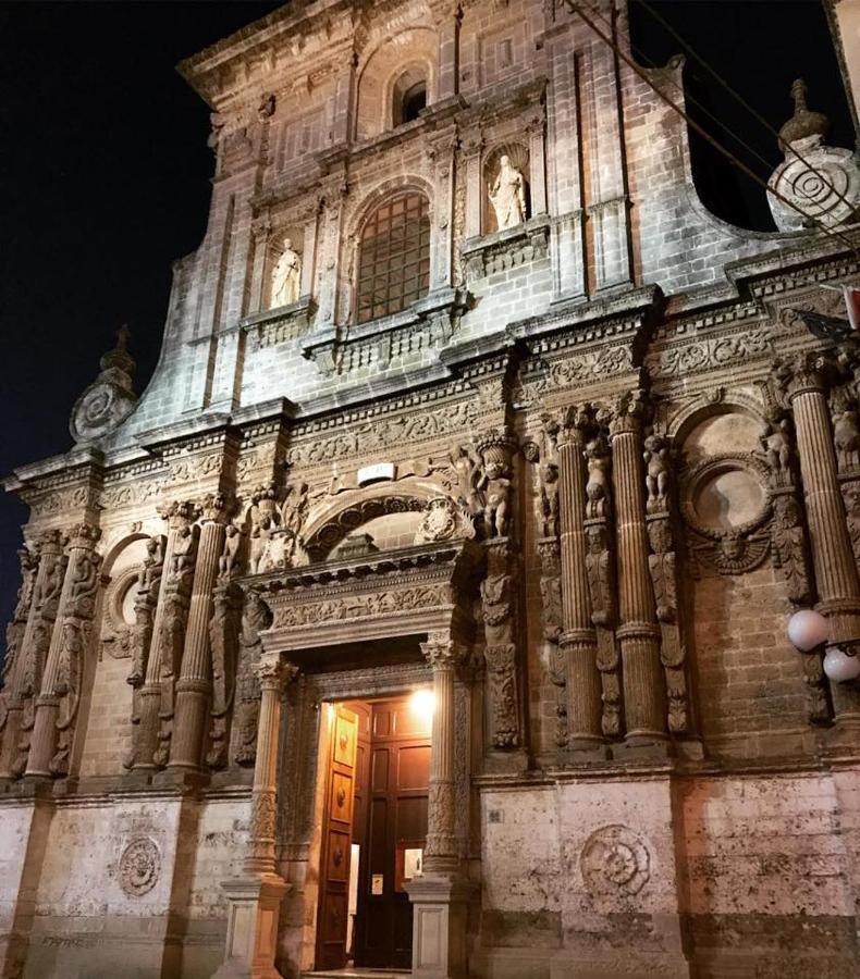 Casetta Carens Nel Centro Storico Di 나르도 외부 사진